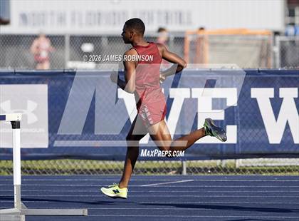 Thumbnail 1 in Bob Hayes Invitational (400m Hurdles) photogallery.