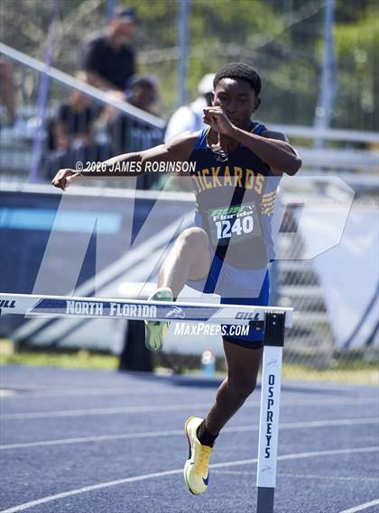Thumbnail 2 in Bob Hayes Invitational (400m Hurdles) photogallery.