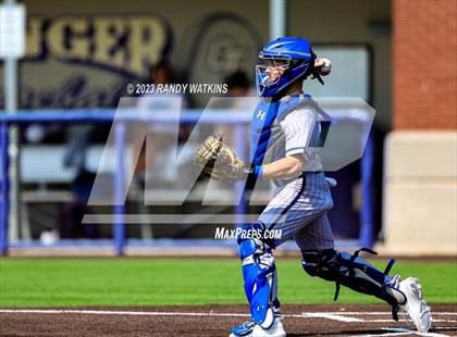 Thumbnail 2 in Keller vs Weatherford Baseball (UIL 6A Baseball Region 1 Regional Quarterfinal - Game 2) photogallery.