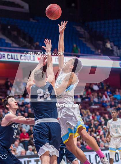 Thumbnail 2 in Rocky Hill vs. Kolbe-Cathedral (CIAC D4 Final) photogallery.
