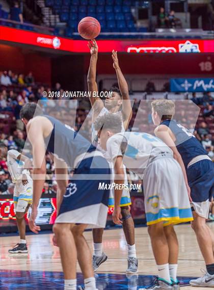 Thumbnail 1 in Rocky Hill vs. Kolbe-Cathedral (CIAC D4 Final) photogallery.