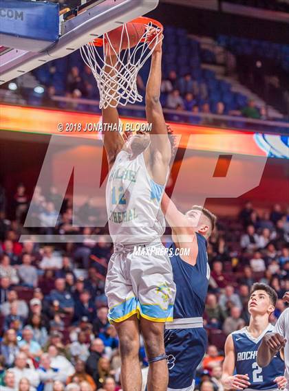 Thumbnail 1 in Rocky Hill vs. Kolbe-Cathedral (CIAC D4 Final) photogallery.