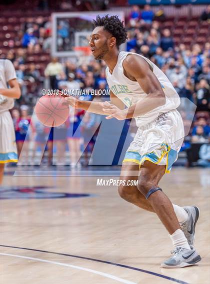 Thumbnail 1 in Rocky Hill vs. Kolbe-Cathedral (CIAC D4 Final) photogallery.