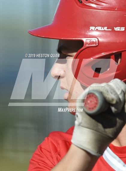 Thumbnail 3 in Dana Hills vs. Mater Dei (Game 1) photogallery.