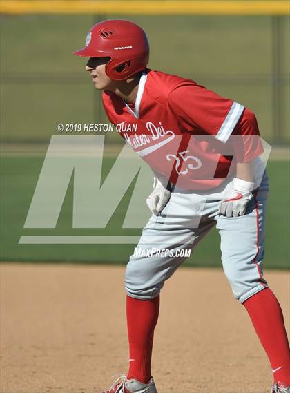 Thumbnail 1 in Dana Hills vs. Mater Dei (Game 1) photogallery.