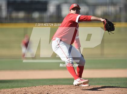 Thumbnail 2 in Dana Hills vs. Mater Dei (Game 1) photogallery.