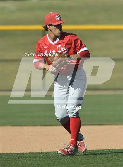 Thumbnail 3 in Dana Hills vs. Mater Dei (Game 1) photogallery.