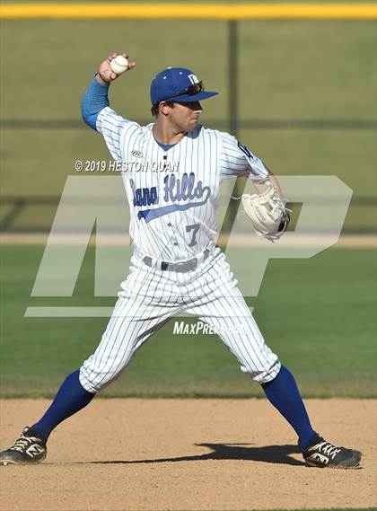 Thumbnail 3 in Dana Hills vs. Mater Dei (Game 1) photogallery.