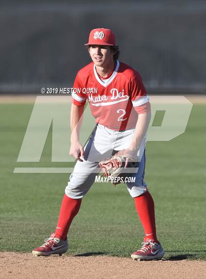 Thumbnail 3 in Dana Hills vs. Mater Dei (Game 1) photogallery.