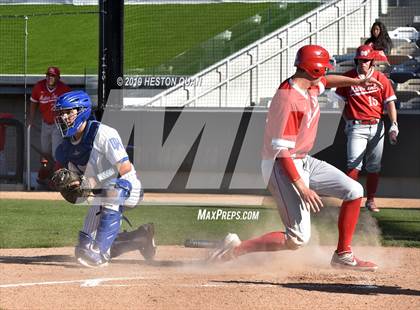 Thumbnail 3 in Dana Hills vs. Mater Dei (Game 1) photogallery.