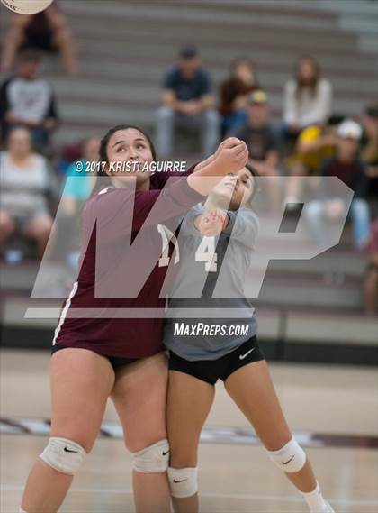 Thumbnail 2 in Notre Dame vs Paloma Valley (CIF SS D6 Quarterfinal) photogallery.
