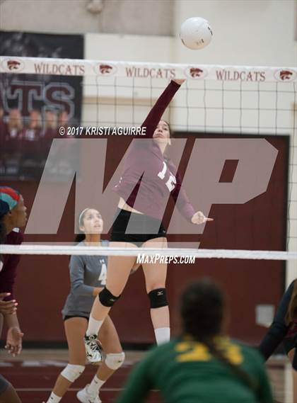 Thumbnail 2 in Notre Dame vs Paloma Valley (CIF SS D6 Quarterfinal) photogallery.