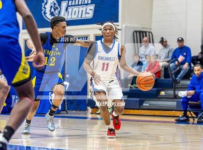 Thumbnail 2 in Simeon vs Duncanville photogallery.