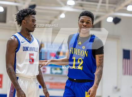 Thumbnail 2 in Simeon vs Duncanville photogallery.