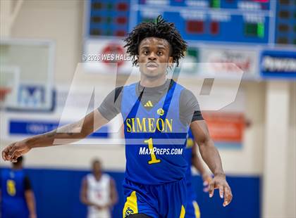 Thumbnail 1 in Simeon vs Duncanville photogallery.