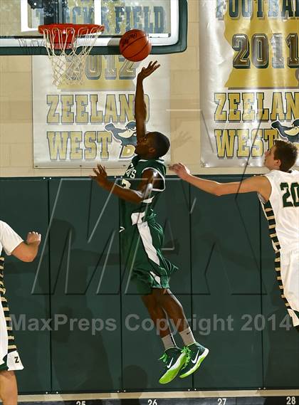 Thumbnail 2 in Reeths-Puffer vs. Zeeland West photogallery.