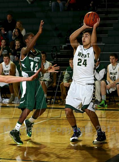 Thumbnail 1 in Reeths-Puffer vs. Zeeland West photogallery.
