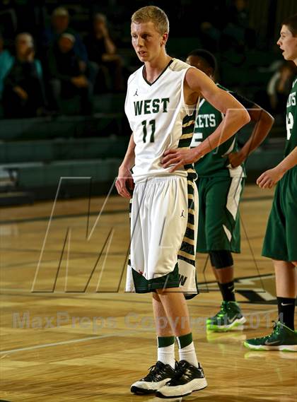 Thumbnail 3 in Reeths-Puffer vs. Zeeland West photogallery.