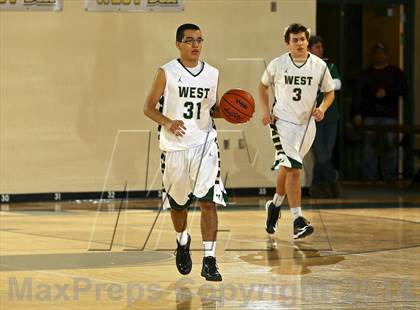 Thumbnail 2 in Reeths-Puffer vs. Zeeland West photogallery.