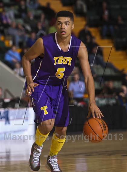 Thumbnail 3 in Bishop Kearney vs. Troy (NYSPHSAA Class AA Semifinal) photogallery.