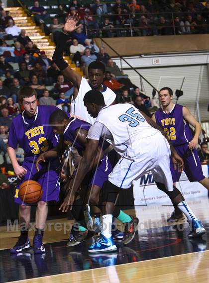 Thumbnail 2 in Bishop Kearney vs. Troy (NYSPHSAA Class AA Semifinal) photogallery.