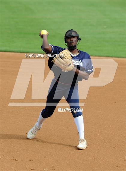 Thumbnail 3 in El Segundo vs. Godinez Fundamental (CIF SS D4 Final) photogallery.