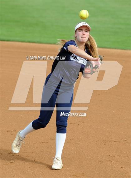 Thumbnail 2 in El Segundo vs. Godinez Fundamental (CIF SS D4 Final) photogallery.