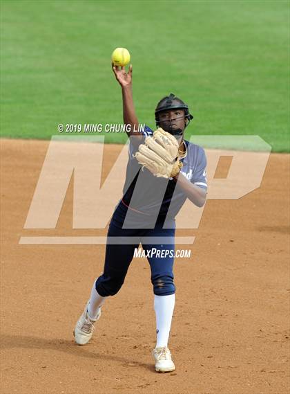Thumbnail 2 in El Segundo vs. Godinez Fundamental (CIF SS D4 Final) photogallery.