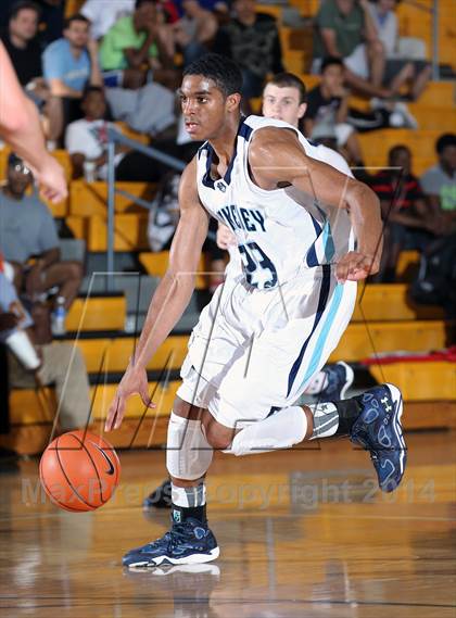 Thumbnail 1 in Port Charlotte vs. Berkeley Prep (City of Palms Classic) photogallery.