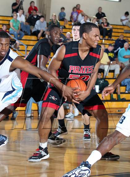 Thumbnail 2 in Port Charlotte vs. Berkeley Prep (City of Palms Classic) photogallery.