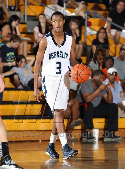 Thumbnail 1 in Port Charlotte vs. Berkeley Prep (City of Palms Classic) photogallery.
