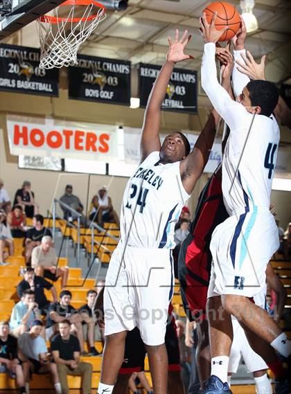 Thumbnail 1 in Port Charlotte vs. Berkeley Prep (City of Palms Classic) photogallery.