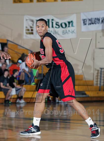 Thumbnail 2 in Port Charlotte vs. Berkeley Prep (City of Palms Classic) photogallery.