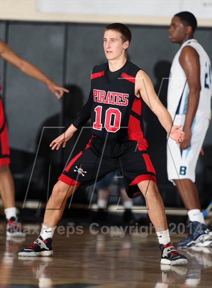 Thumbnail 3 in Port Charlotte vs. Berkeley Prep (City of Palms Classic) photogallery.