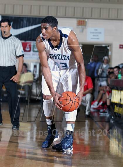 Thumbnail 1 in Port Charlotte vs. Berkeley Prep (City of Palms Classic) photogallery.