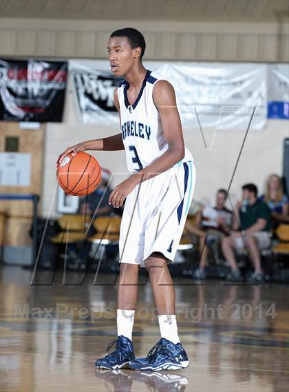Thumbnail 3 in Port Charlotte vs. Berkeley Prep (City of Palms Classic) photogallery.