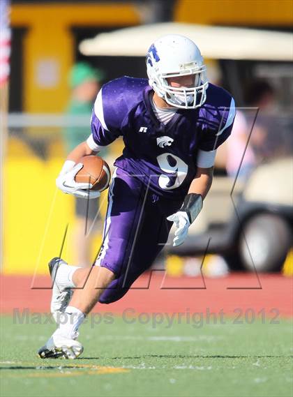 Thumbnail 2 in Franklin vs. Thousand Oaks (Battle for Veterans) photogallery.