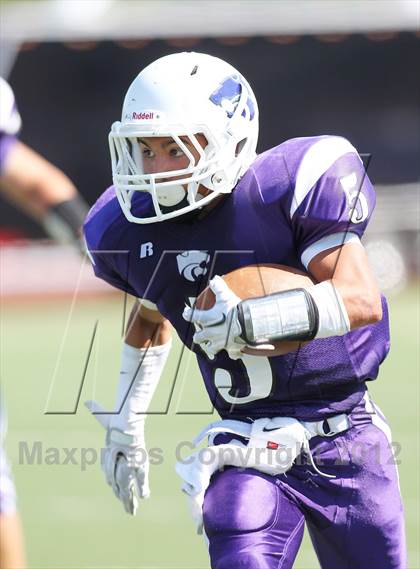 Thumbnail 2 in Franklin vs. Thousand Oaks (Battle for Veterans) photogallery.