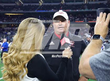 Thumbnail 3 in North Shore vs. Duncanville (UIL Football 6A D1 Finals) photogallery.