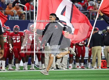 Thumbnail 2 in North Shore vs. Duncanville (UIL Football 6A D1 Finals) photogallery.