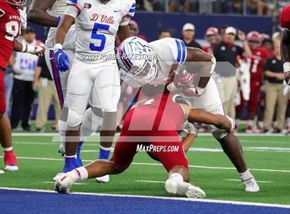 Thumbnail 2 in North Shore vs. Duncanville (UIL Football 6A D1 Finals) photogallery.