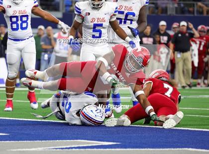 Thumbnail 3 in North Shore vs. Duncanville (UIL Football 6A D1 Finals) photogallery.