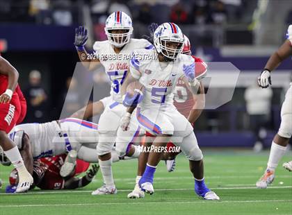 Thumbnail 2 in North Shore vs. Duncanville (UIL Football 6A D1 Finals) photogallery.