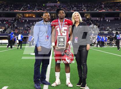 Thumbnail 2 in North Shore vs. Duncanville (UIL Football 6A D1 Finals) photogallery.