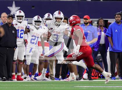 Thumbnail 2 in North Shore vs. Duncanville (UIL Football 6A D1 Finals) photogallery.