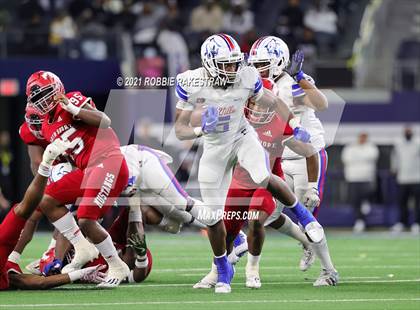 Thumbnail 1 in North Shore vs. Duncanville (UIL Football 6A D1 Finals) photogallery.