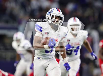 Thumbnail 3 in North Shore vs. Duncanville (UIL Football 6A D1 Finals) photogallery.