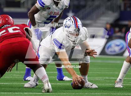 Thumbnail 1 in North Shore vs. Duncanville (UIL Football 6A D1 Finals) photogallery.