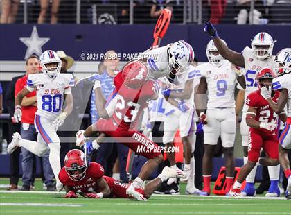 Thumbnail 2 in North Shore vs. Duncanville (UIL Football 6A D1 Finals) photogallery.