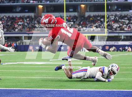 Thumbnail 2 in North Shore vs. Duncanville (UIL Football 6A D1 Finals) photogallery.